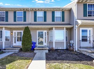 58 Horseshoe Dr, Douglassville, PA 19518