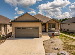 401 6th Ave W, Owen Sound, ON N4K6C8