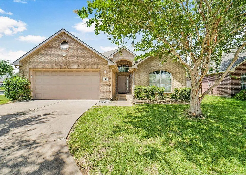 19254 Dillsbury Ct