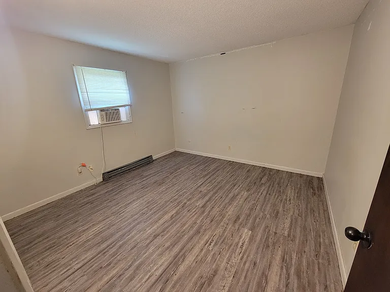 1108 N Walnut St #B — Photo 8