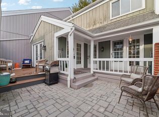 20610 Highland Hall Dr, Montgomery Village, MD 20886