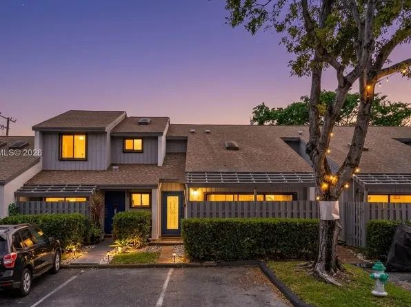 1634 N 15th Ter, Hollywood, FL 33020