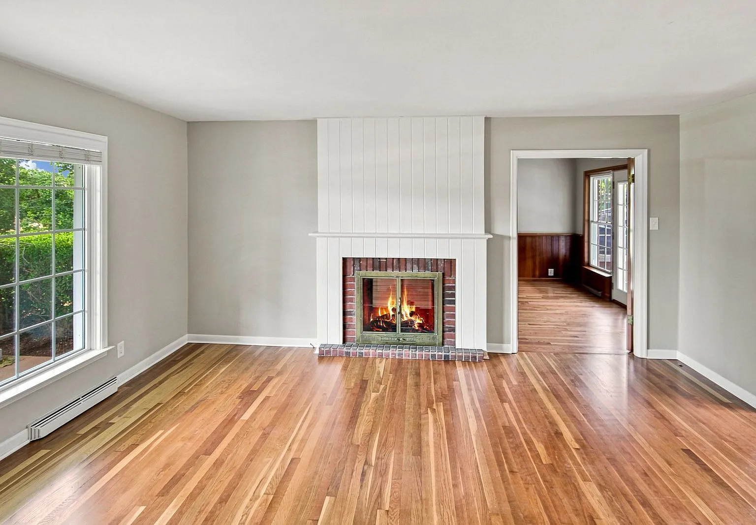 3 bed, 2.0 bath, 1883 sqft, $3,250 — Photo 3