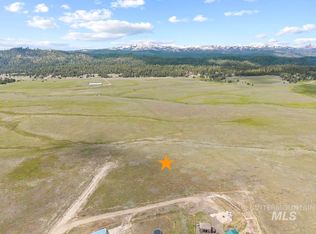 32 Philadelphia Ln, Alpha, ID 83611