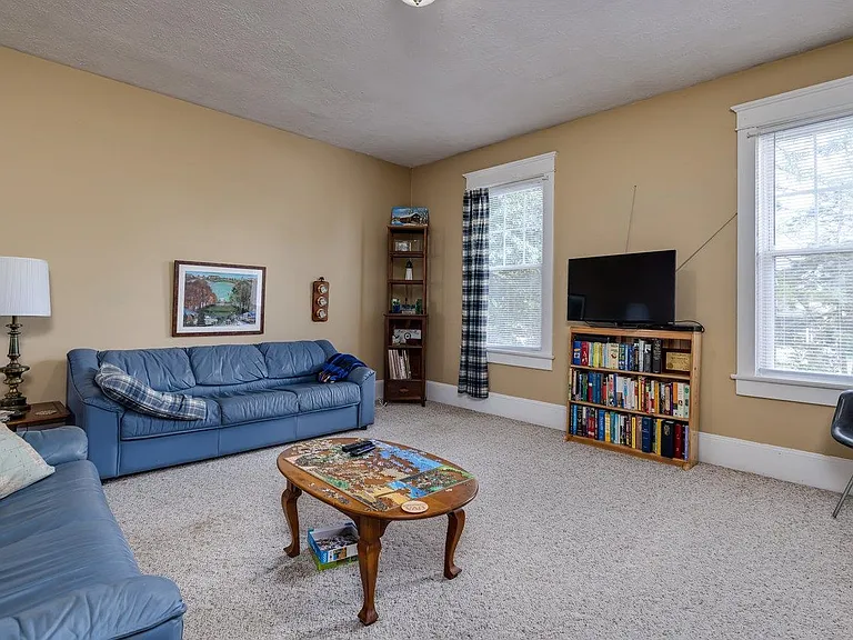 291B Newman Ave — Photo 6