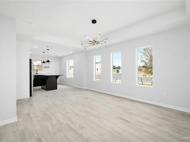 3605 Fuerte Ave #1 — Photo 5