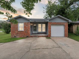 9186 E Marshall St, Tulsa, OK 74115