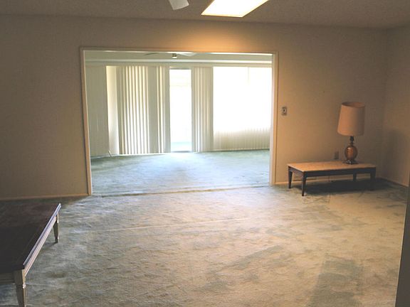 4th image of 10115 W Candlewood Dr