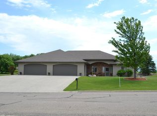 21 8th St SE, Pelican Rapids, MN 56572