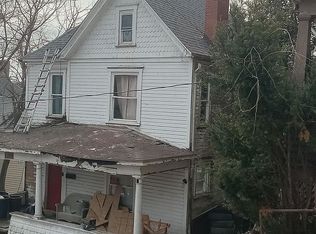 1108 Alexander Pl, Fairmont, WV 26554