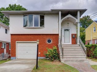 78 Kilburn Rd S, West Hempstead, NY 11552