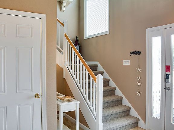 front entrance foyer 