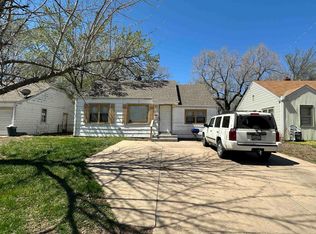 925 Harding St, Wichita, KS 67208