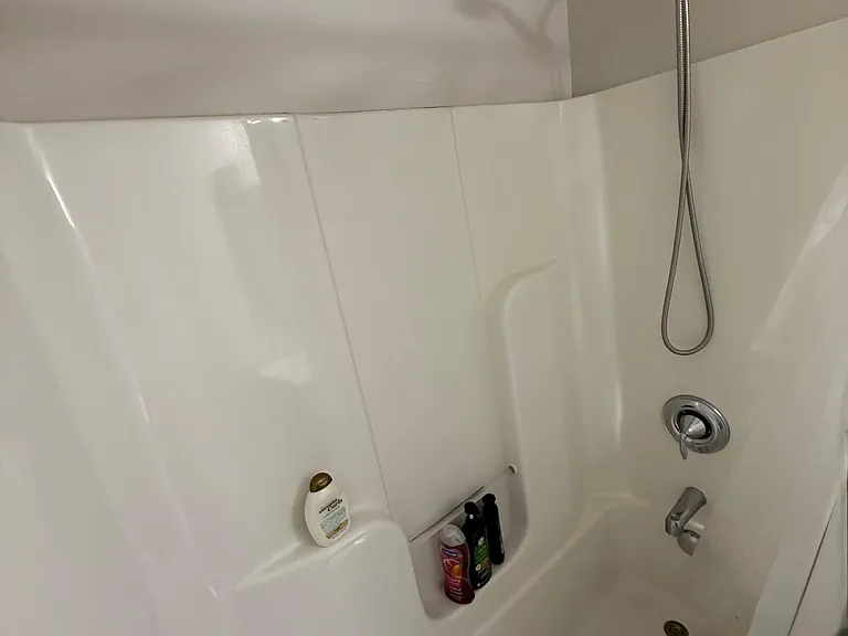 327 Daniels Dr — Photo 10