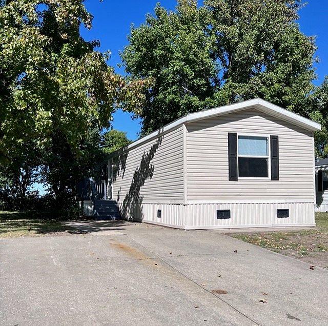 1st image of 22 Mallard Dr