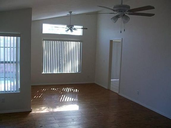 2nd image of 6904 Luminary Dr