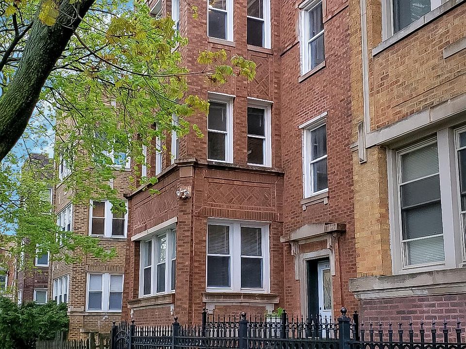 1st image of 3004 W Gunnison St APT 3