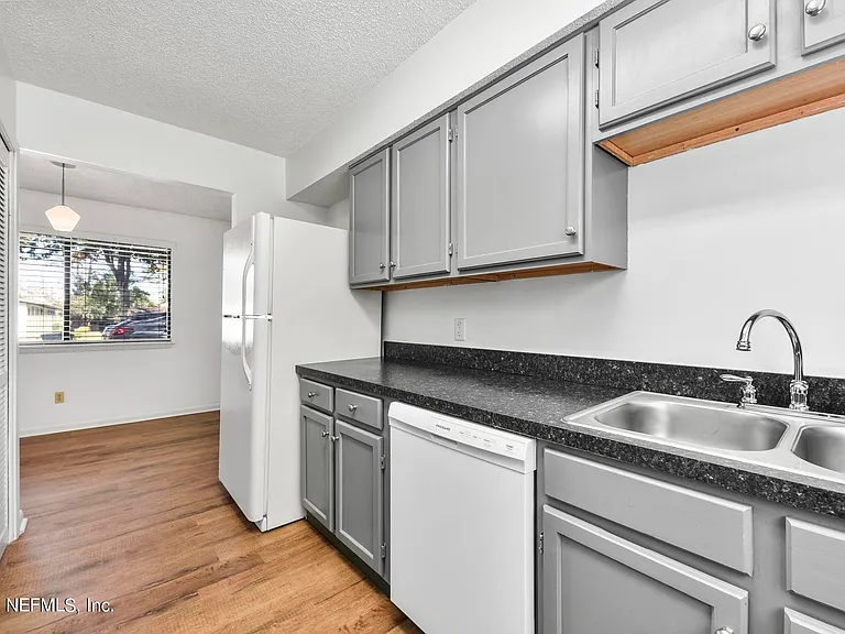 3604 Morton St #1 — Photo 35