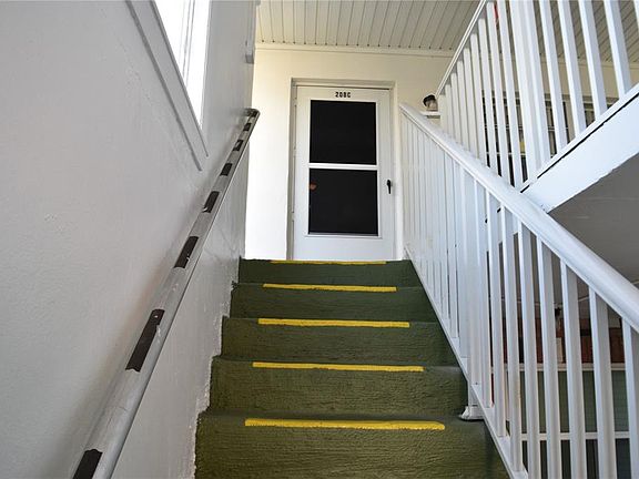 4th image of 4746 Azalea Dr APT 208C