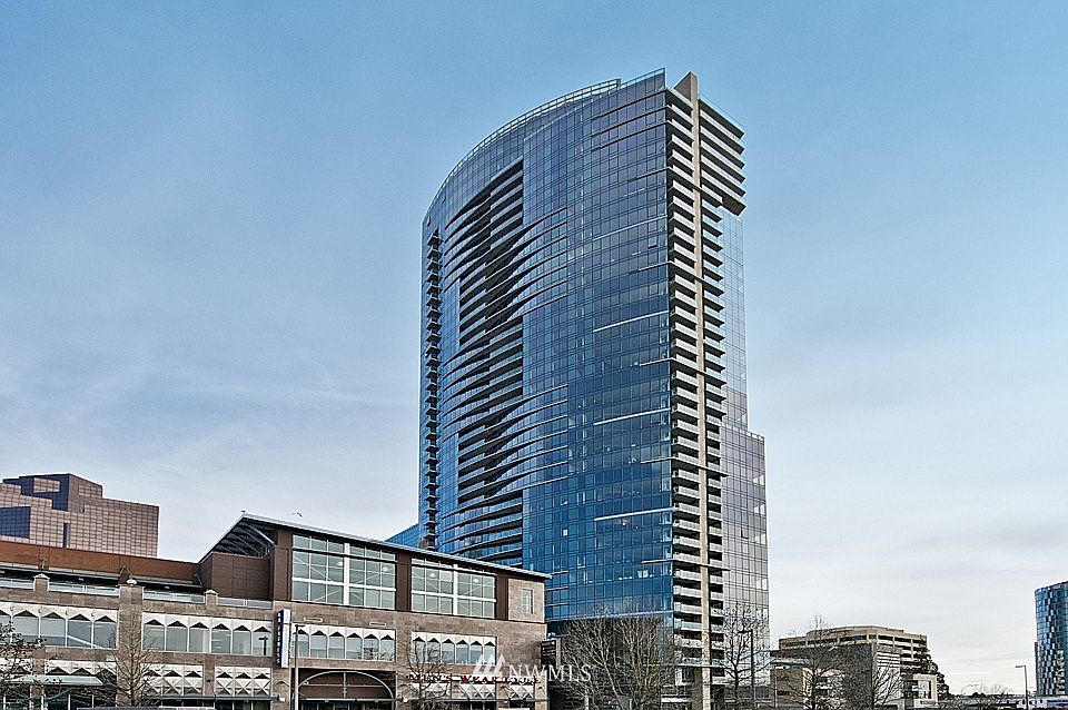 1st image of 500 106th Avenue NE #1203