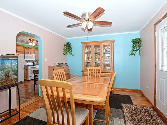 4th image of 9325 S 55th Ct