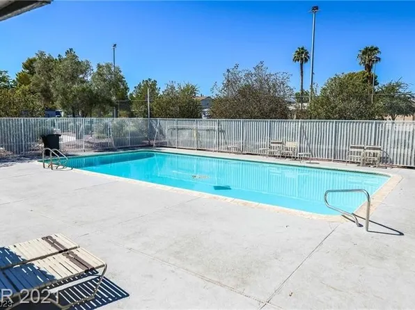 905 Willow Tree Dr Unit D, Las Vegas, NV 89128