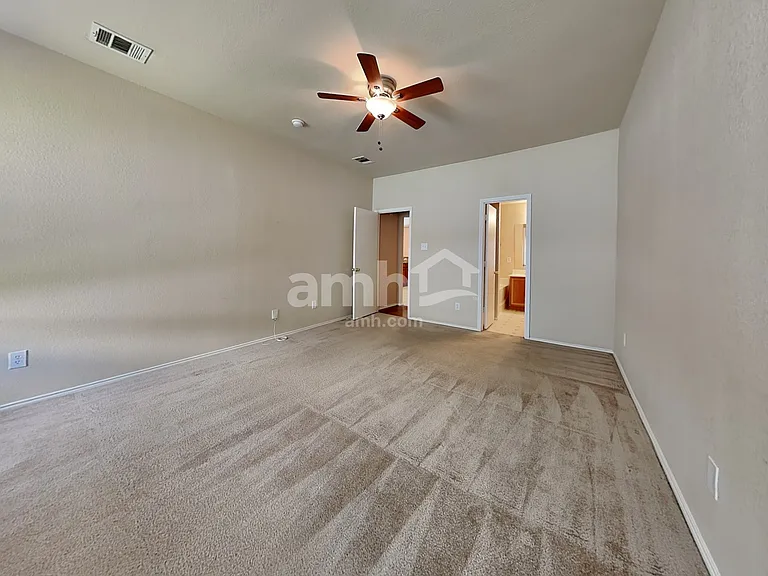 721 Nancy Dr — Photo 14