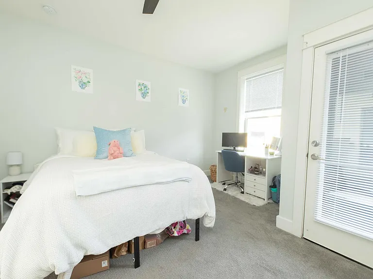 223 N Morton St — Photo 32