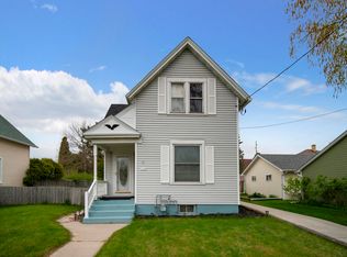 1410 S 16th St, Manitowoc, WI 54220