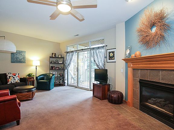 3rd image of 5587 Bantry Ln APT 3