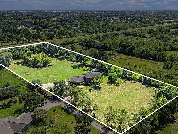 2nd image of 12421 Roy Rd #105