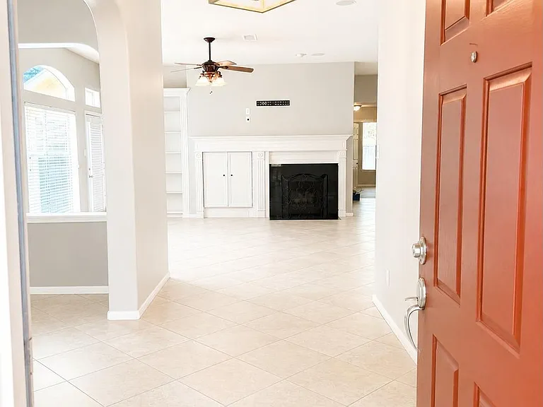 31 Auburn Path Dr — Photo 4