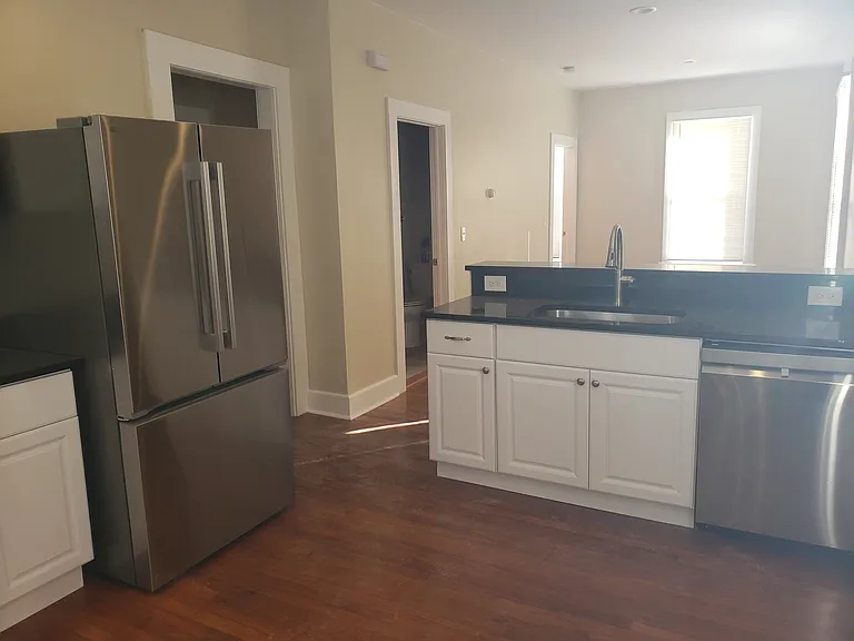 Kitchen, Dishwasher, Fridge
