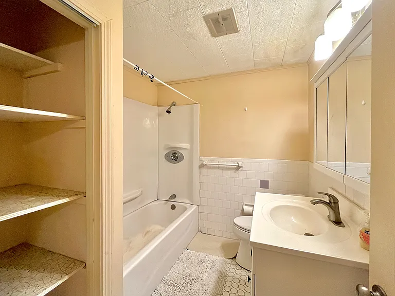 5 Cass St #1 — Photo 8