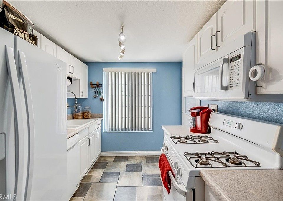 1st image of 1565 Coulston St APT 20