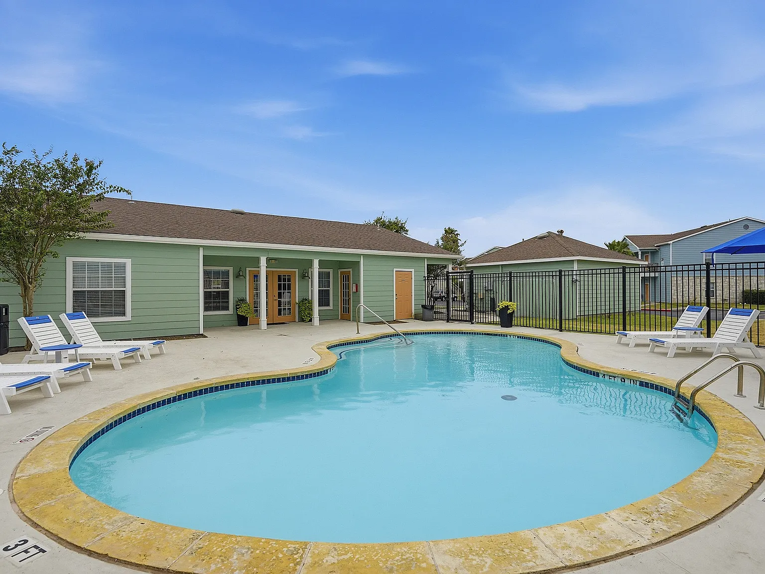 Portside Villas — Photo 3