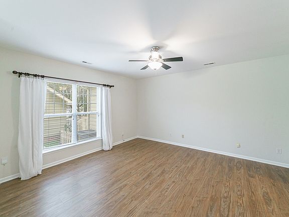 5th image of 9709 Denbolme St