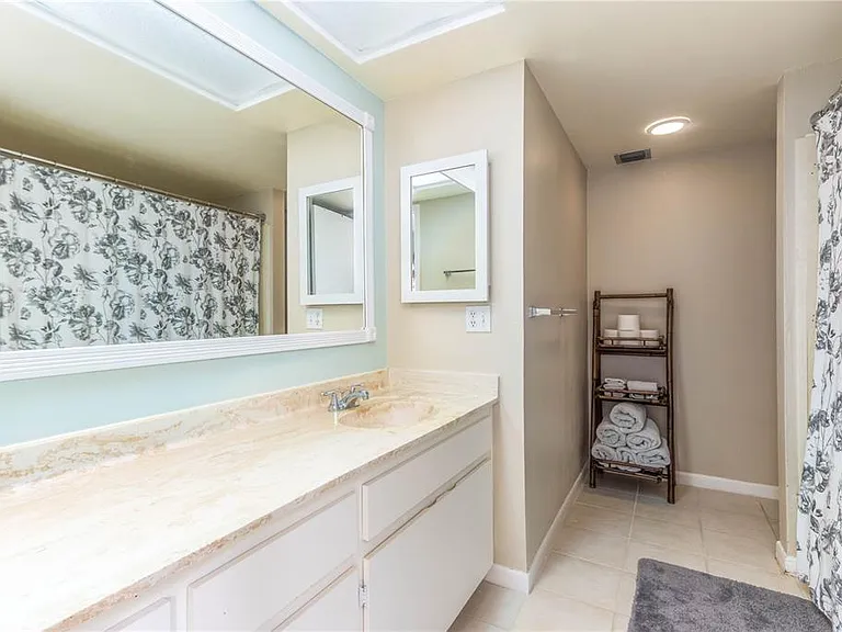 700 Island Way #501 — Photo 27
