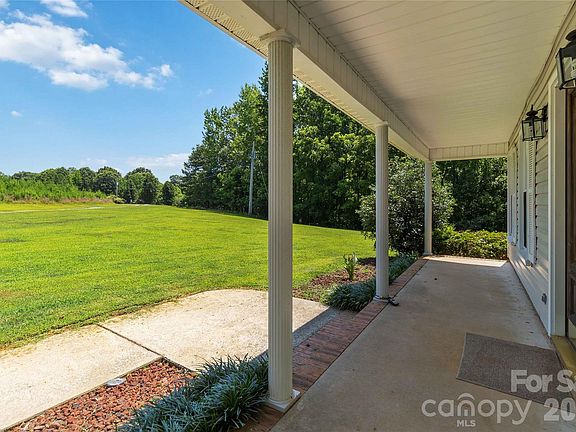 4th image of 3005 Weddington Rd