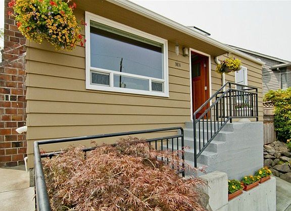 Another shot of the front of the home.