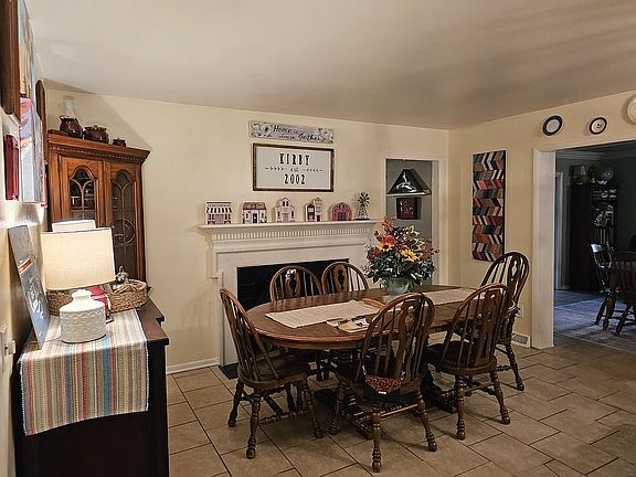 5th image of 407 Oakview Dr
