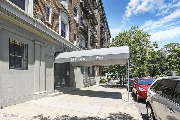 Rented by Citi Habitats | media 11