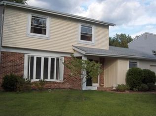 43 Abbington Ln, Sewell, NJ 08080