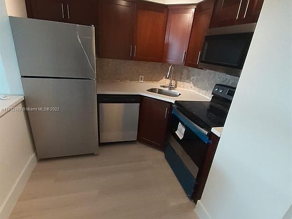2nd image of 1520 NE 56th St #7