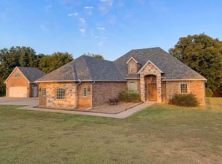 124 NW Tanyas Trl, Cache, OK 73527