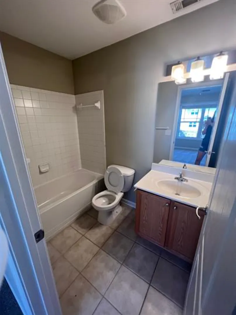 Red Oak Village — Photo 3