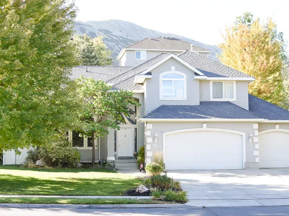 624 E Rocky Knoll Ln, Draper, UT 84020