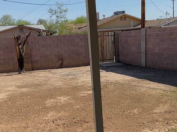 3rd image of 2837 W Campbell Ave