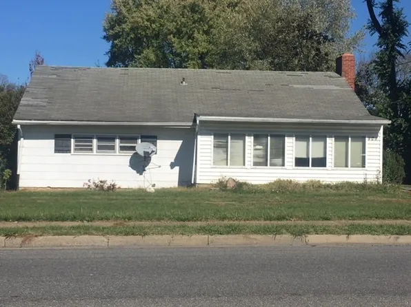404 W Old Cross Rd, New Market, VA 22844