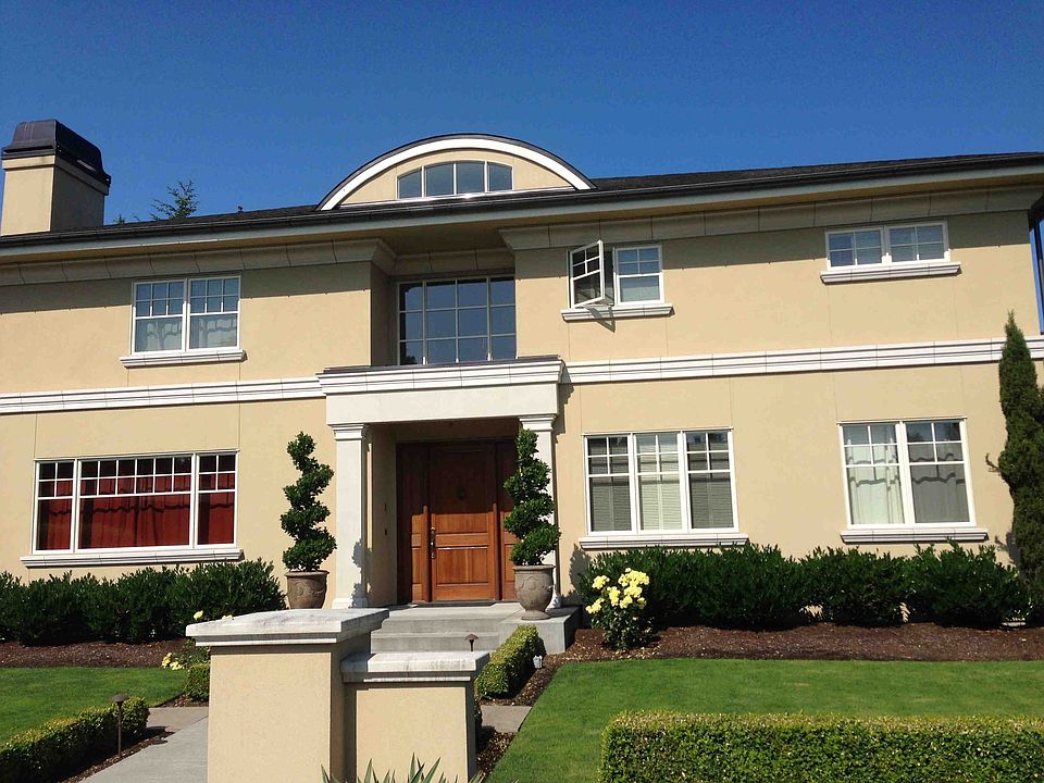1st image of 7749 Forest Dr NE